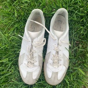 Men’s White indoor shoes soccer